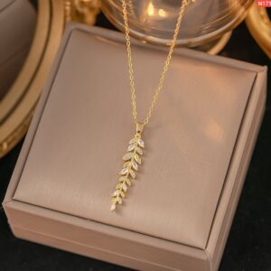 Full Diamond Leaf stainless Steel Necklace