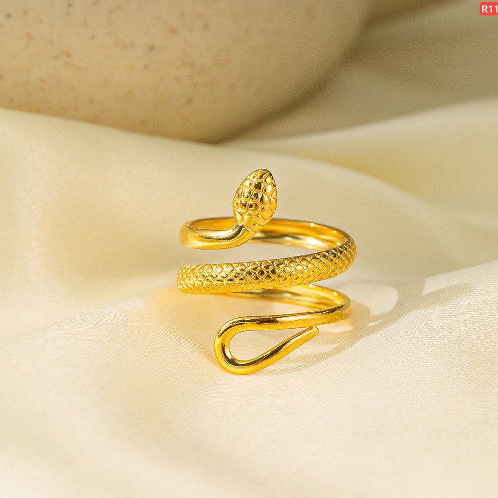 18k Gold Platted Snake Ring (Free Size)
